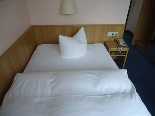 Imagen de la habitación del Hotel El Condor. Foto 13