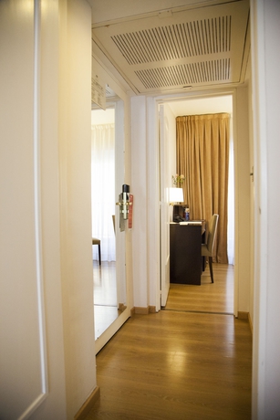 Imagen de los interiores del Hotel El Conquistador, Buenos Aires. Foto 15