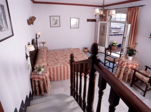 Imagen de la habitación del Hotel El Convento, Arcos de la Frontera. Foto 4