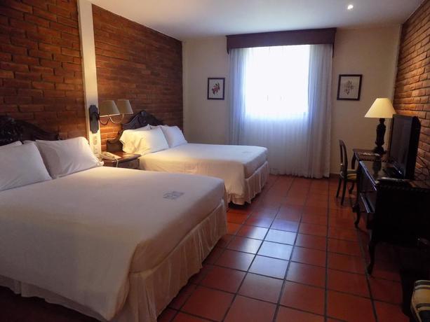 Imagen de la habitación del Hotel El Convento, LEON. Foto 3