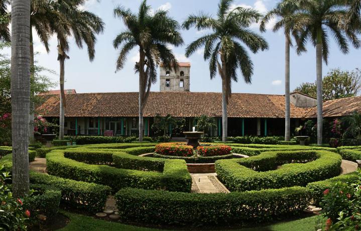 Imagen de los exteriores del Hotel El Convento, LEON. Foto 7