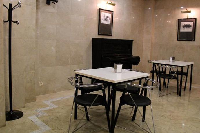 Imagen del bar/restaurante del Hotel El Corregidor. Foto 3