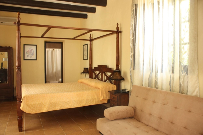 Imagen de la habitación del Hotel El Cortijo De Zahara. Foto 9