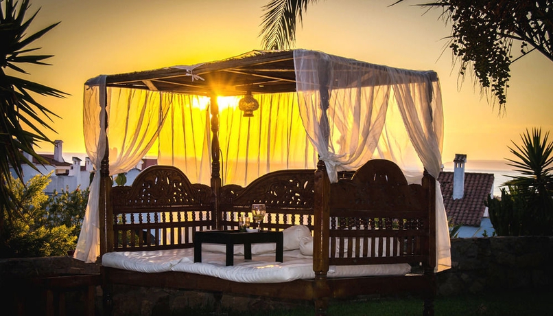 Imagen de los exteriores del Hotel El Cortijo De Zahara. Foto 15