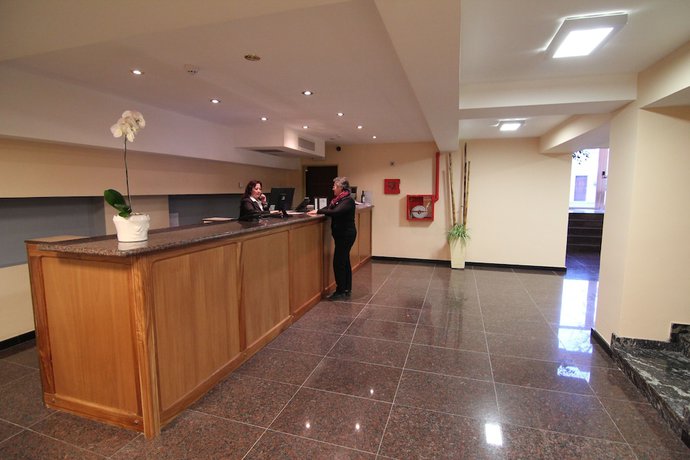 Imagen de los interiores del Hotel El Cortijo, NEUQUEN. Foto 16