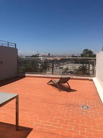 Imagen de los exteriores del Hotel El Coso. Foto 20