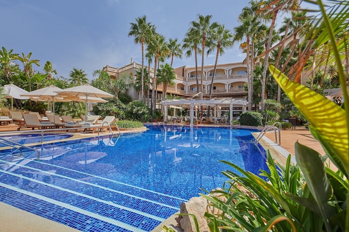 Imagen de la piscina del Hotel El Coto Boutique & Spa. Foto 20