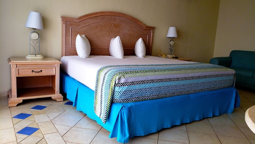 Imagen de la habitación del Hotel El Cozumele&ntilde;o Beach Resort. Foto 11