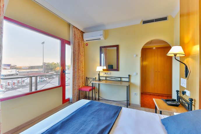 Imagen de la habitación del Hotel El Cruce, Manzanares. Foto 14