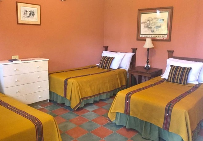 Imagen de la habitación del Hotel El Delfin. Foto 18