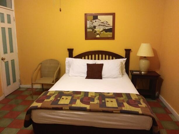 Imagen general del Hotel El Delfin, Livingston. Foto 5