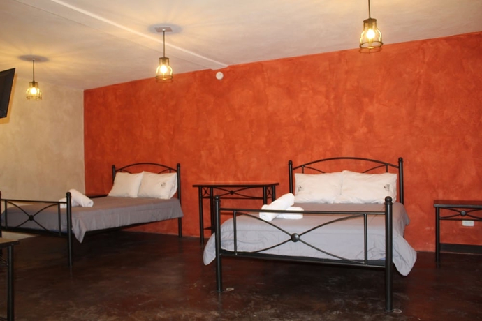 Imagen de la habitación del Hotel El Descanso Barrio del Artista. Foto 3