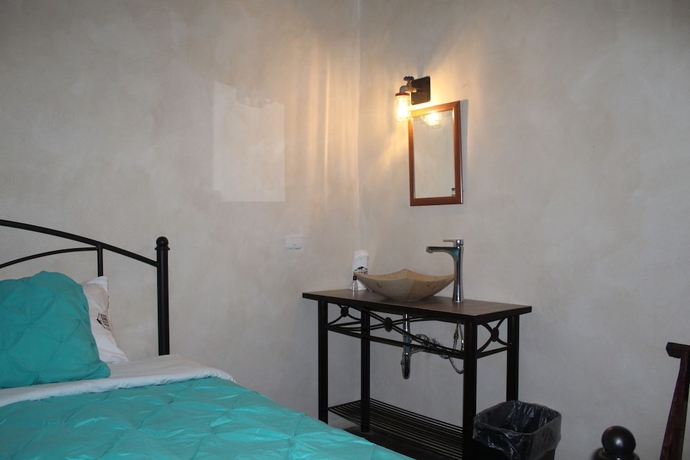 Imagen de la habitación del Hotel El Descanso Barrio del Artista. Foto 7