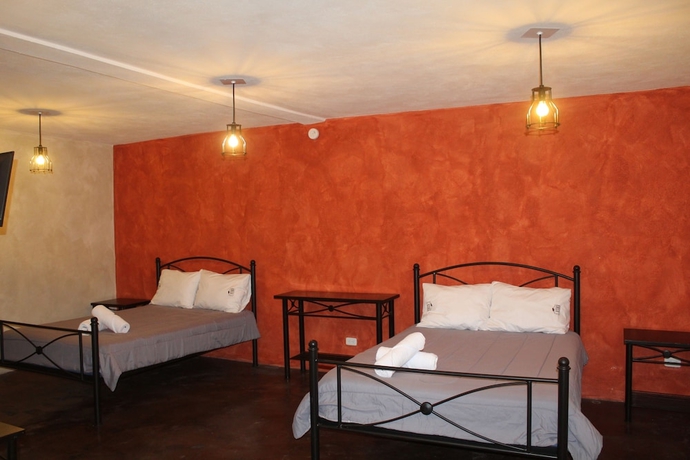 Imagen de la habitación del Hotel El Descanso Barrio del Artista. Foto 10