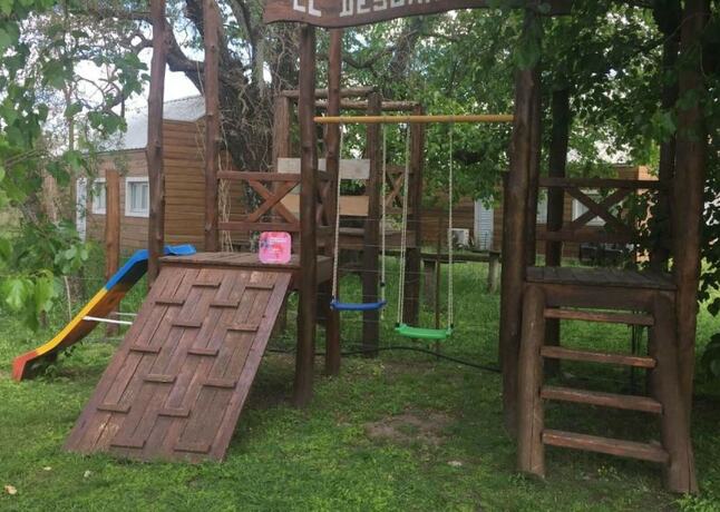 Imagen general del Hotel El Descanso, COL&Oacute;N. Foto 6