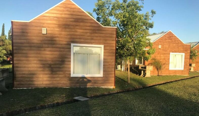 Imagen general del Hotel El Descanso, COL&Oacute;N. Foto 9