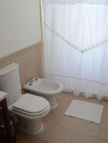 Imagen general del Hotel El Descanso, COL&Oacute;N. Foto 10