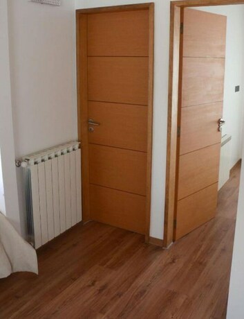 Imagen de la habitación del Hotel El Descanso, COL&Oacute;N. Foto 20