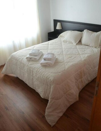 Imagen de la habitación del Hotel El Descanso, COL&Oacute;N. Foto 24