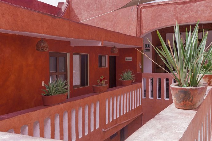 Imagen de los interiores del Hotel El Descanso Catedral. Foto 18
