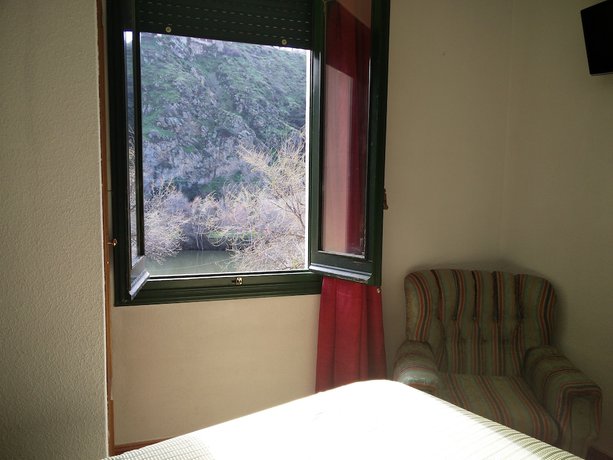 Imagen de la habitación del Hotel El Diamantista. Foto 16