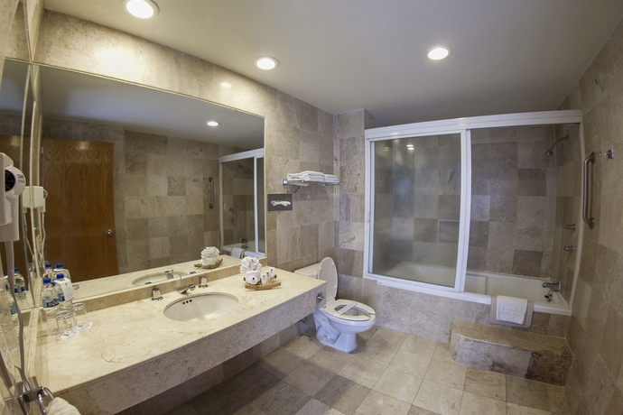 Imagen de la habitación del Hotel El Diplomatico. Foto 3