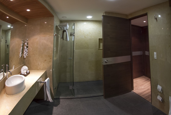 Imagen de la habitación del Hotel El Diplomatico. Foto 4