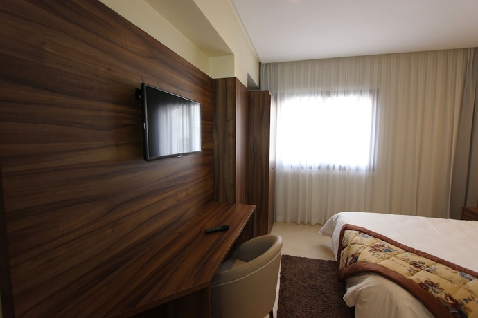 Imagen de la habitación del Hotel El Djenina. Foto 9