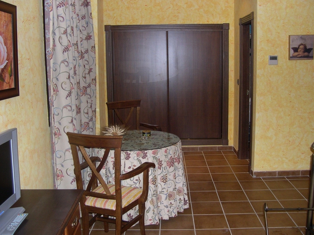 Imagen de la habitación del Hotel El Doncel, Atarfe. Foto 6