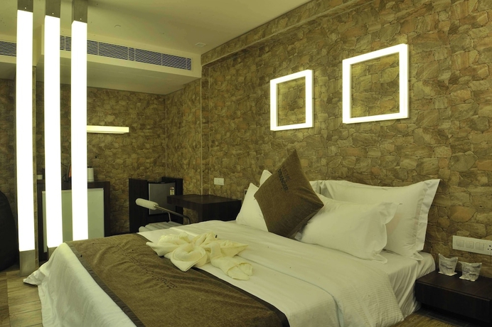 Imagen de la habitación del Hotel El Dorado, Ahmedabad. Foto 7