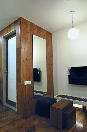 Imagen de la habitación del Hotel El Dorado, Ahmedabad. Foto 15