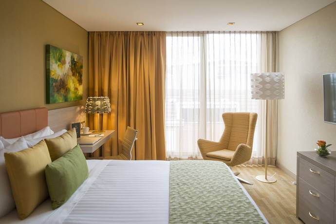 Imagen de la habitación del Hotel El Dorado Bogota. Foto 2