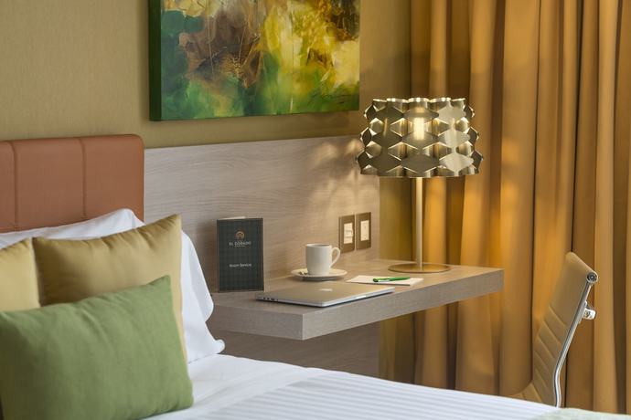 Imagen de la habitación del Hotel El Dorado Bogota. Foto 4