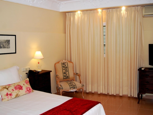 Imagen de la habitación del Hotel El Dorado, Carboneras. Foto 4