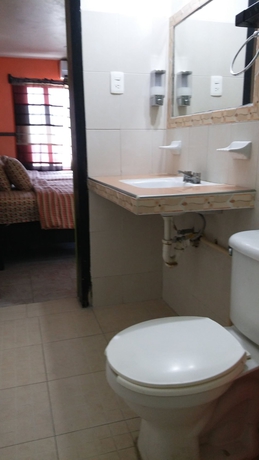 Imagen de la habitación del Hotel El Dorado, Chetumal. Foto 11