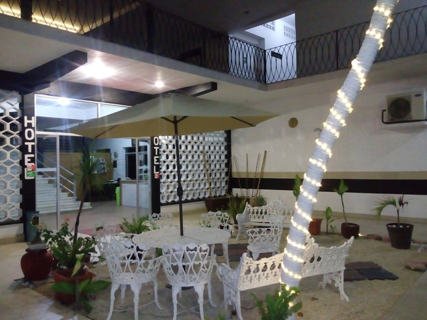 Imagen de los exteriores del Hotel El Dorado, Chetumal. Foto 12