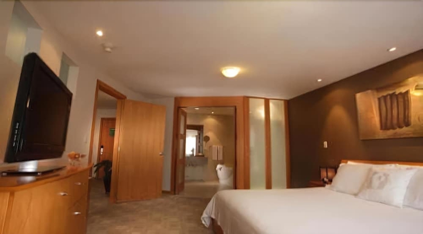 Imagen de la habitación del Hotel El Dorado, Cuenca. Foto 7