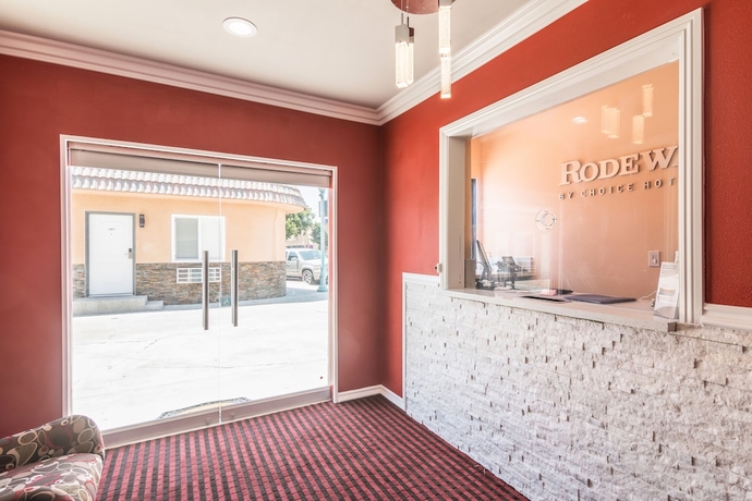 Imagen de los interiores del Hotel El Dorado Inn, Compton. Foto 15