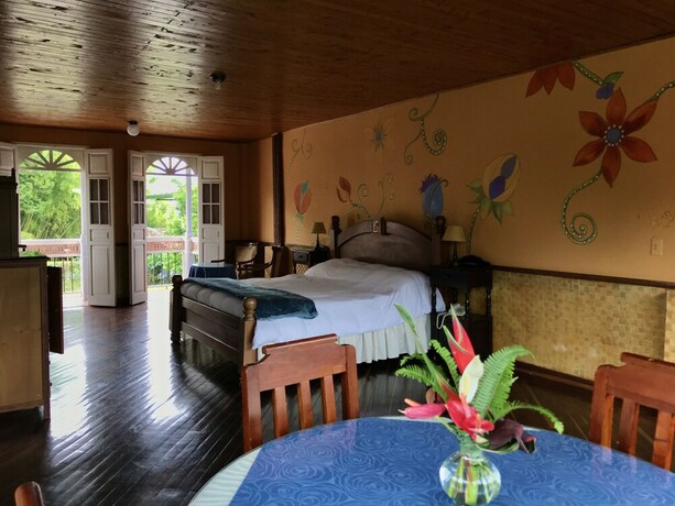Imagen de la habitación del Hotel El Eden Country. Foto 3