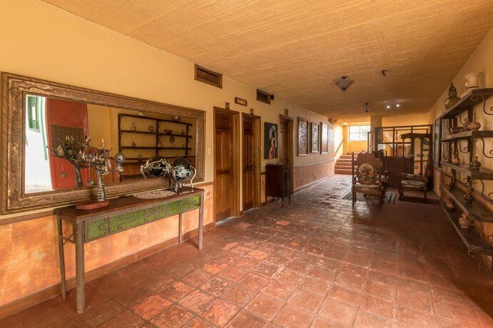 Imagen de los interiores del Hotel El Eden Country. Foto 20