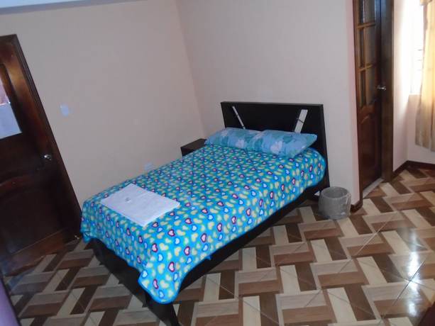 Imagen de la habitación del Hotel El Ejido. Foto 9