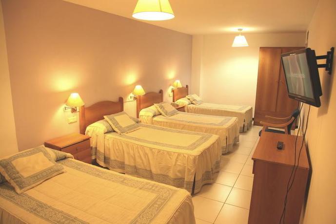 Imagen de la habitación del Hotel El Emigrante. Foto 6