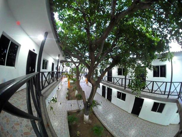 Imagen de los interiores del Hotel El Emigrante, Puerto Colombia. Foto 13