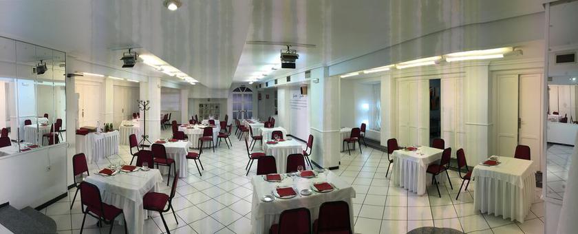 Imagen del bar/restaurante del Hotel El Emigrante, Villanueva de la Serena. Foto 3