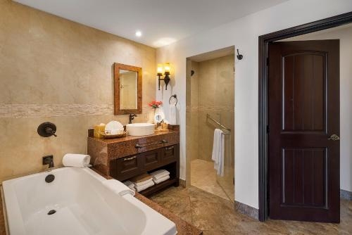 Imagen de la habitación del Hotel El Encanto All Inclusive Resort. Foto 8