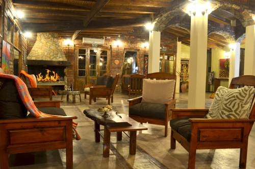 Imagen general del Hotel El Encuentro En Chacras De Coria. Foto 17