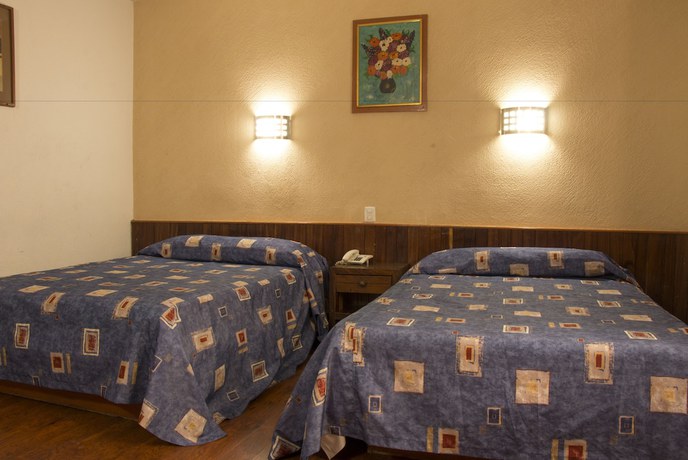 Imagen de la habitación del Hotel El Estadio. Foto 4