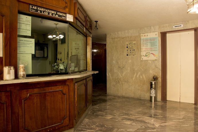 Imagen de los interiores del Hotel El Estadio. Foto 20