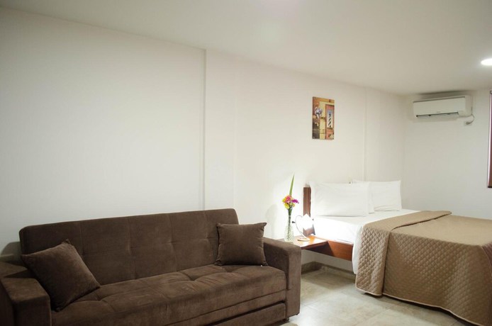 Imagen de la habitación del Hotel El Faro Buga. Foto 8