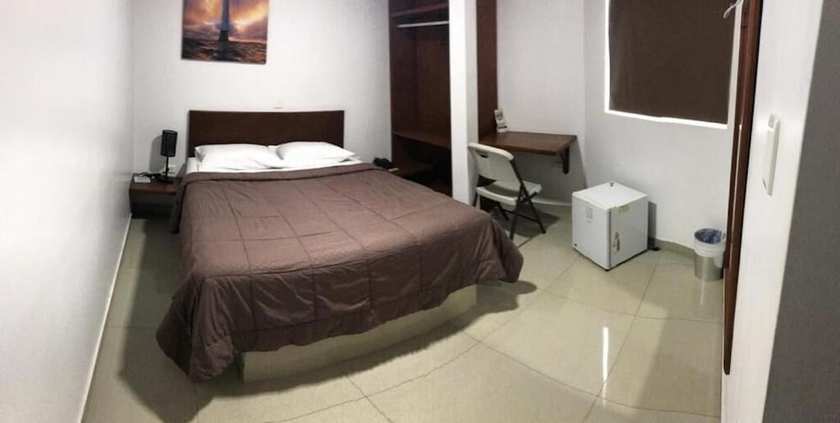Imagen de la habitación del Hotel El Faro Buga. Foto 11